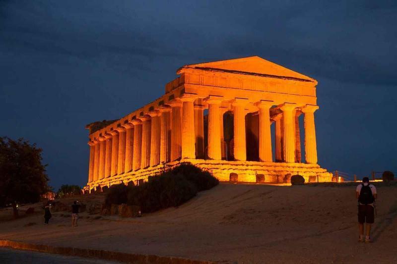 B&B Il Melograno Antico Con Terrazza E Giardino Agrigento Exterior foto