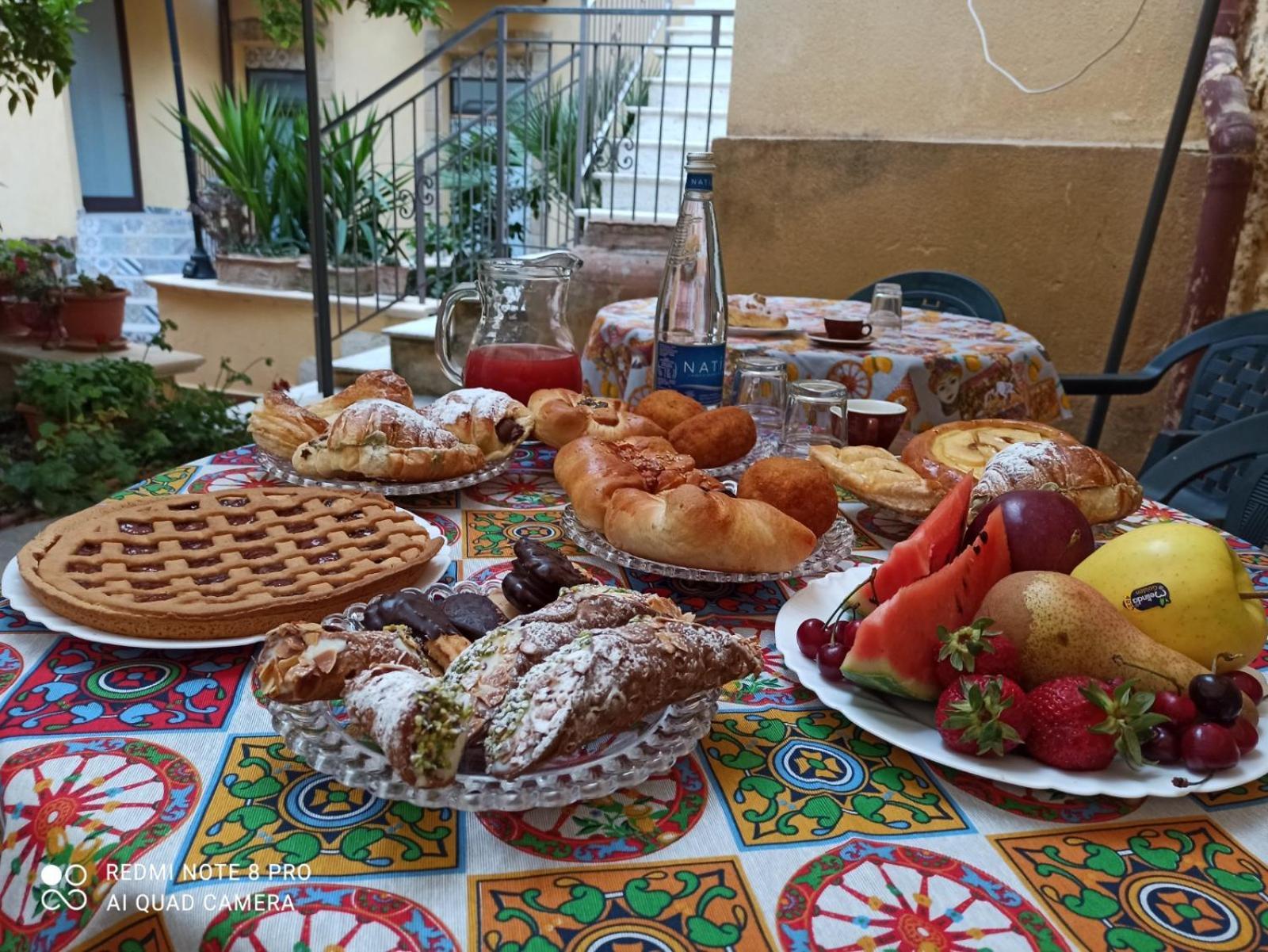 B&B Il Melograno Antico Con Terrazza E Giardino Agrigento Exterior foto