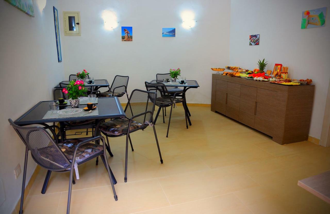 B&B Il Melograno Antico Con Terrazza E Giardino Agrigento Exterior foto