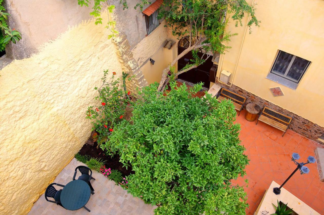 B&B Il Melograno Antico Con Terrazza E Giardino Agrigento Exterior foto