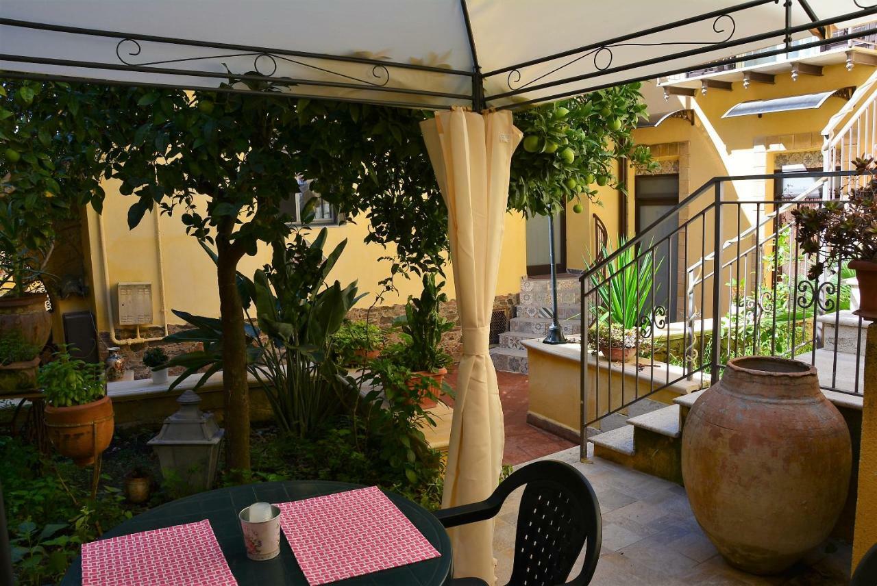 B&B Il Melograno Antico Con Terrazza E Giardino Agrigento Exterior foto